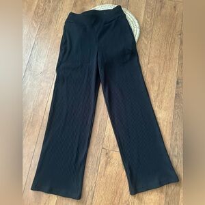 NWOT Puma Women’s Black Ribbed Straight Leg Stretchy Pants